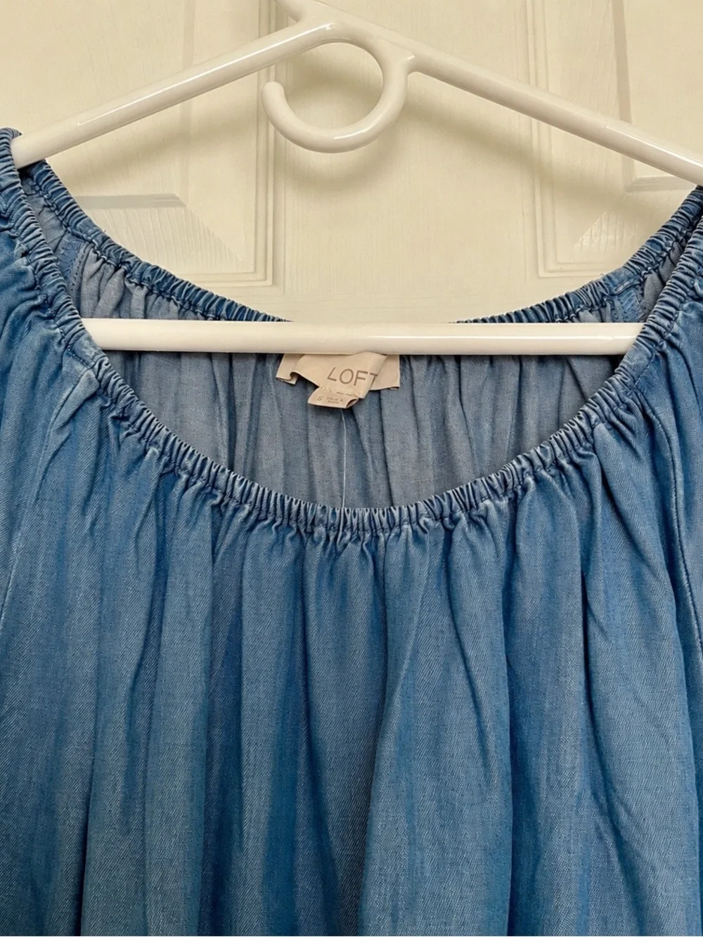 LOFT Chambray Blue Puff Sleeve Peasant Top
